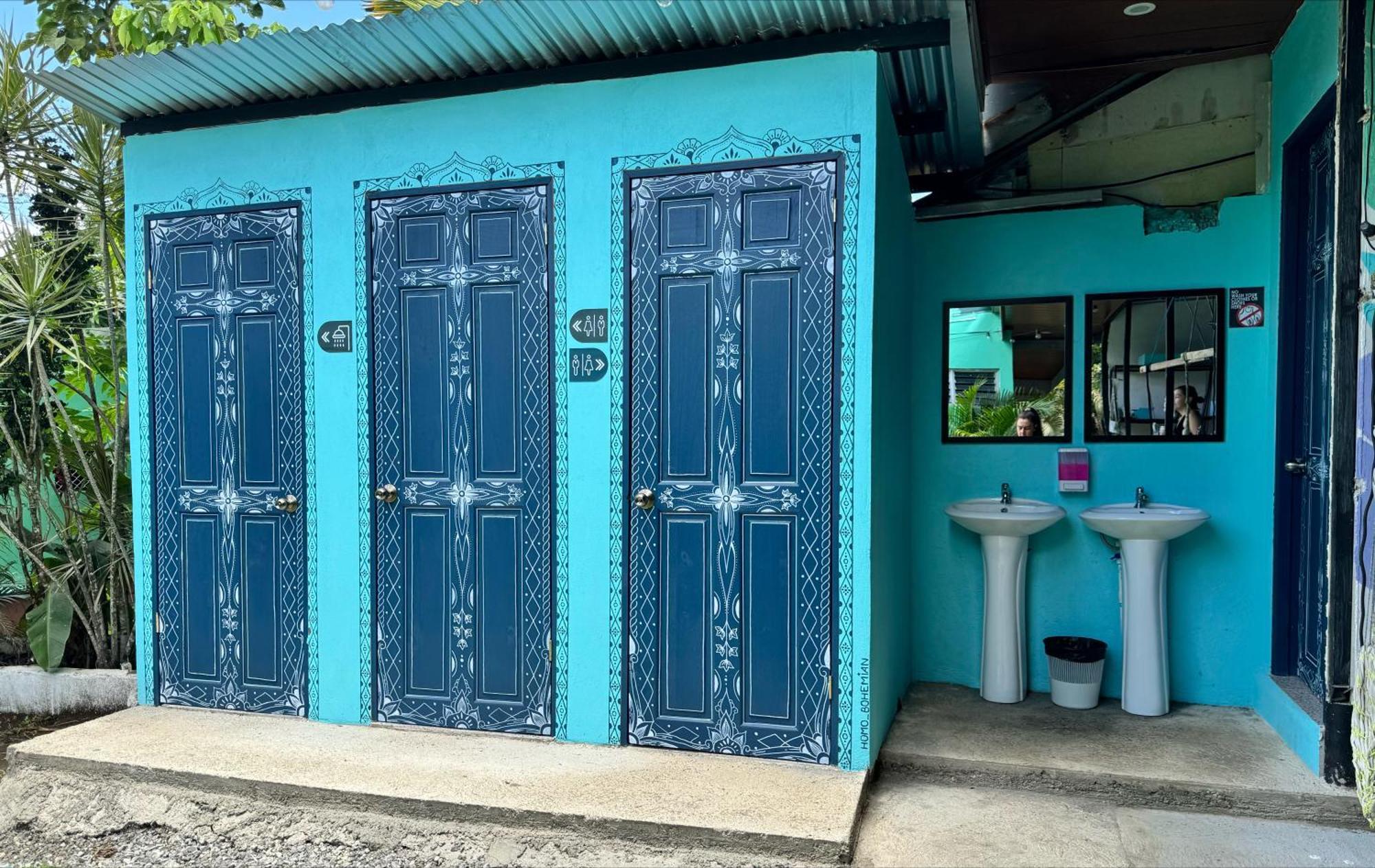Pura Vibra Hostel La Fortuna Exteriör bild