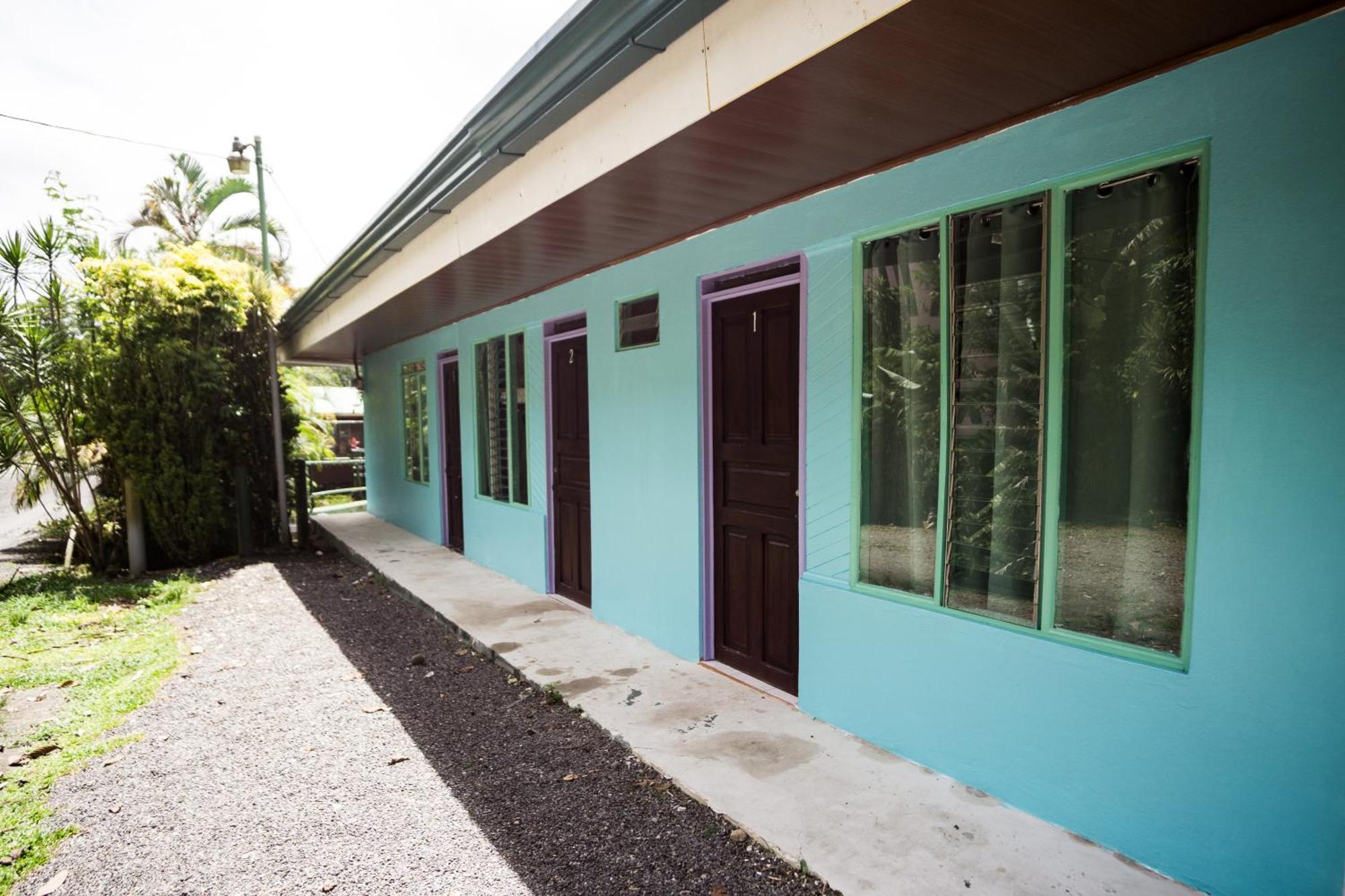 Pura Vibra Hostel La Fortuna Exteriör bild